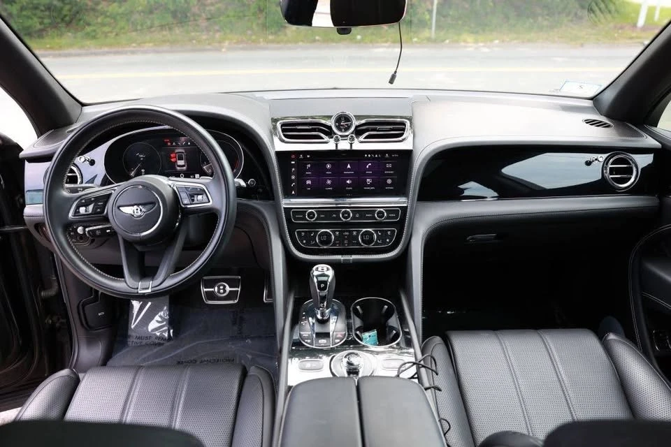 2021 Bentley Bentayga - Image 5 of 8