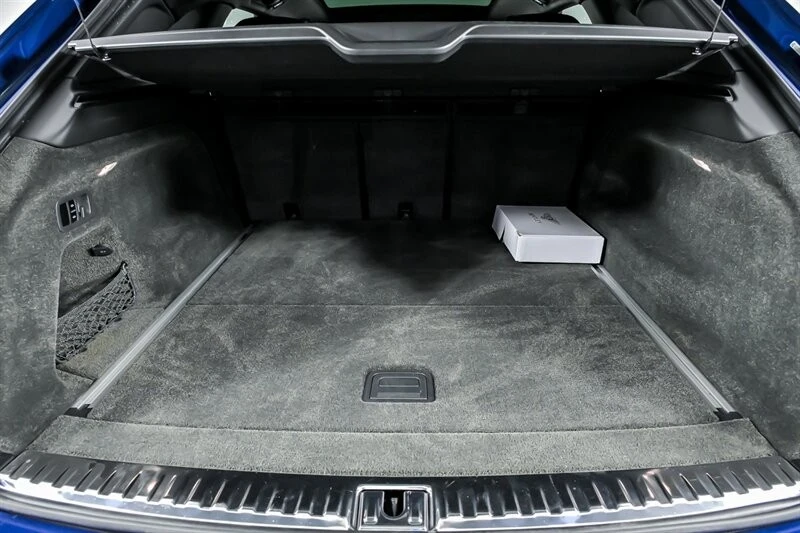 2021 Bentley Bentayga - Image 16 of 21