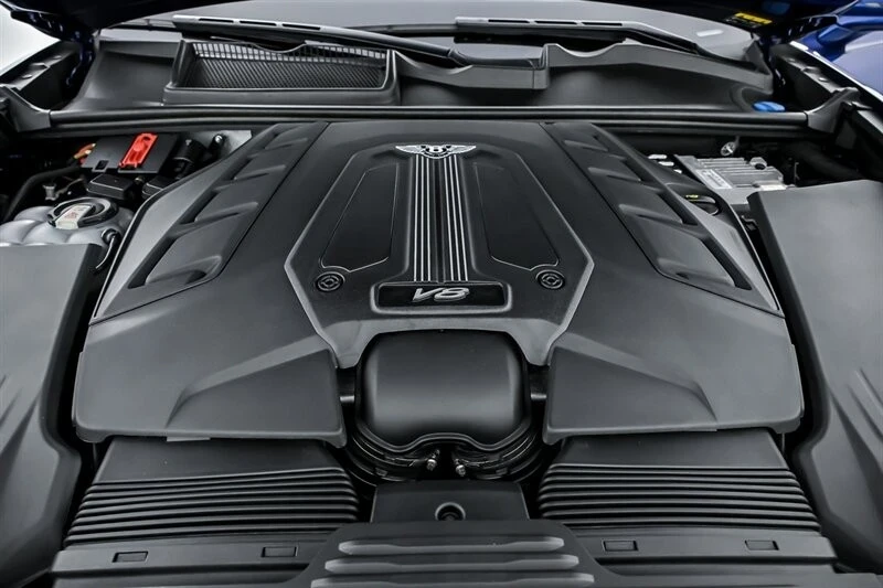 2021 Bentley Bentayga - Image 17 of 21