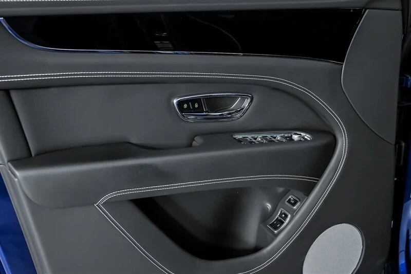 2021 Bentley Bentayga - Image 18 of 21