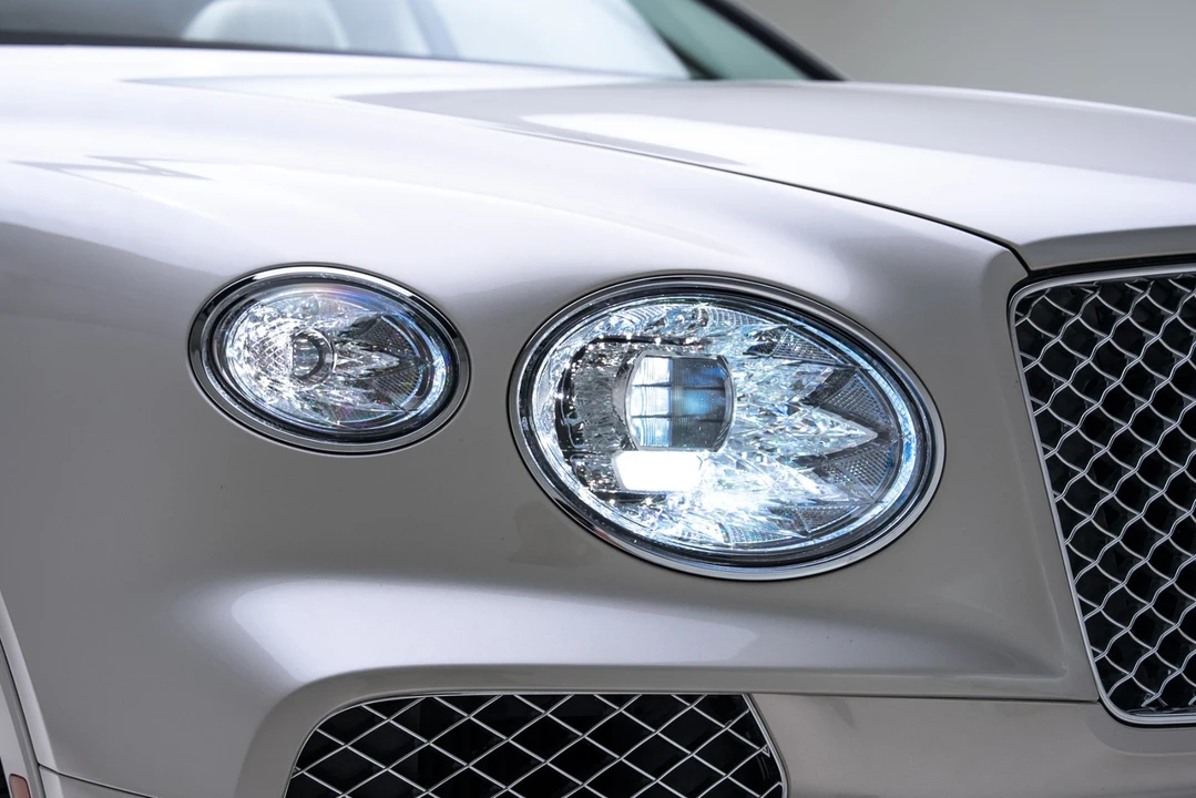 2021 Bentley Bentayga - Image 10 of 21