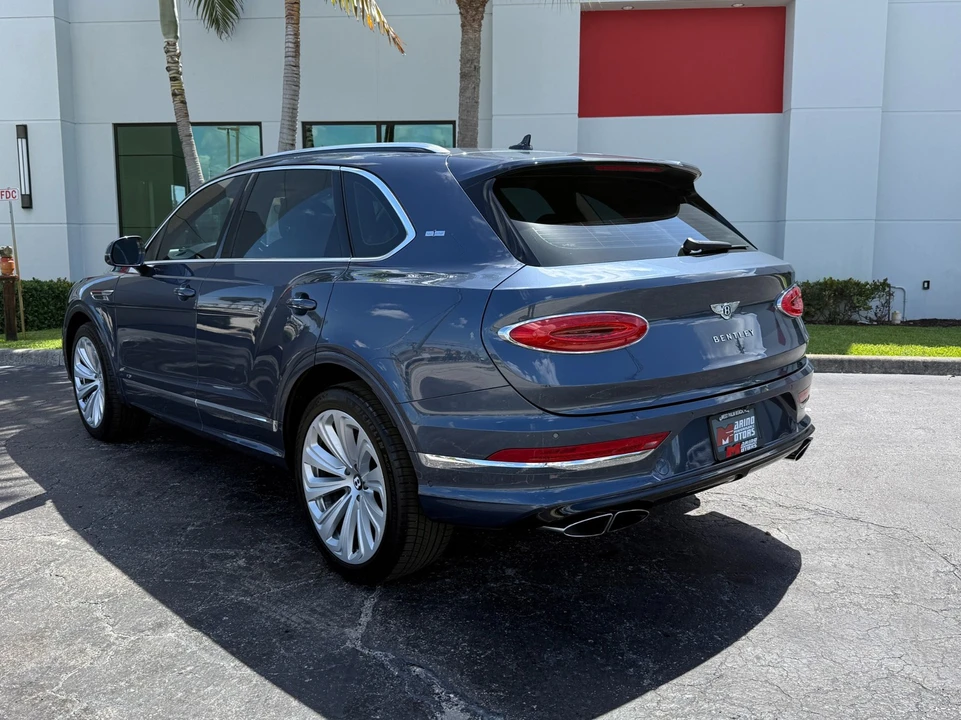 2021 Bentley Bentayga - Image 17 of 31