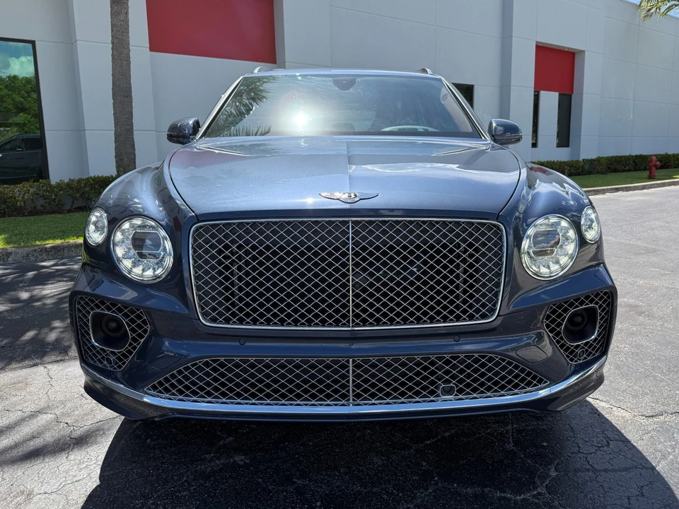2021 Bentley Bentayga - Image 12 of 31