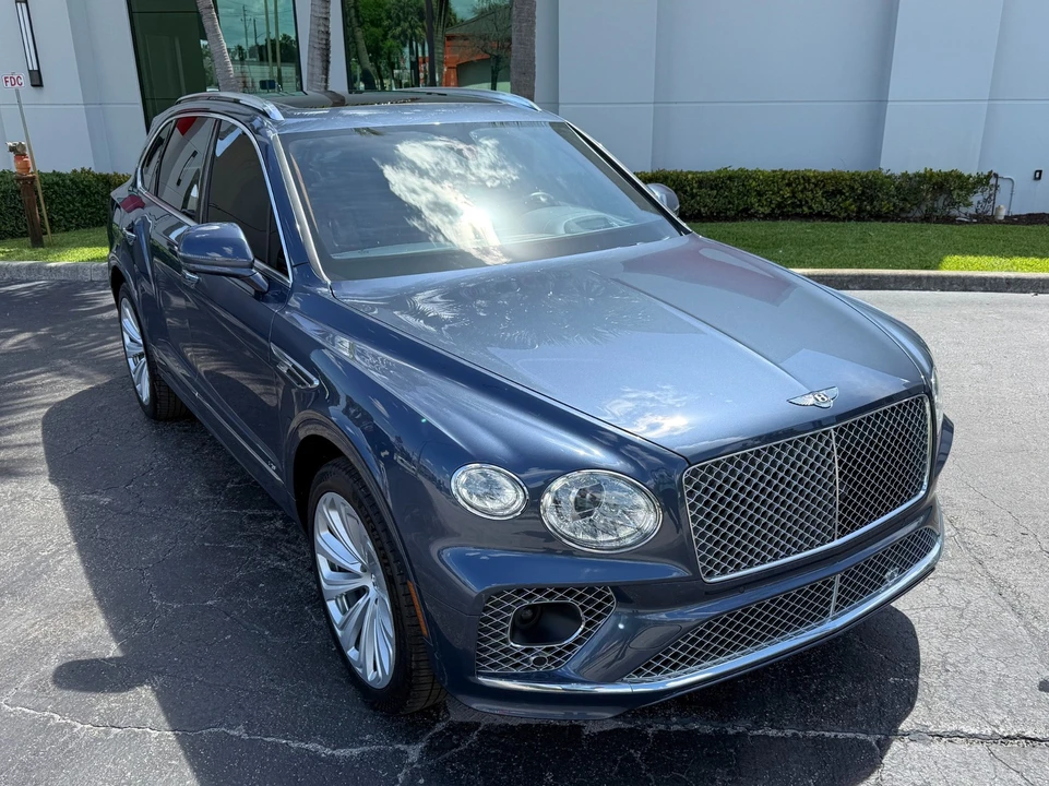 2021 Bentley Bentayga - Image 7 of 31