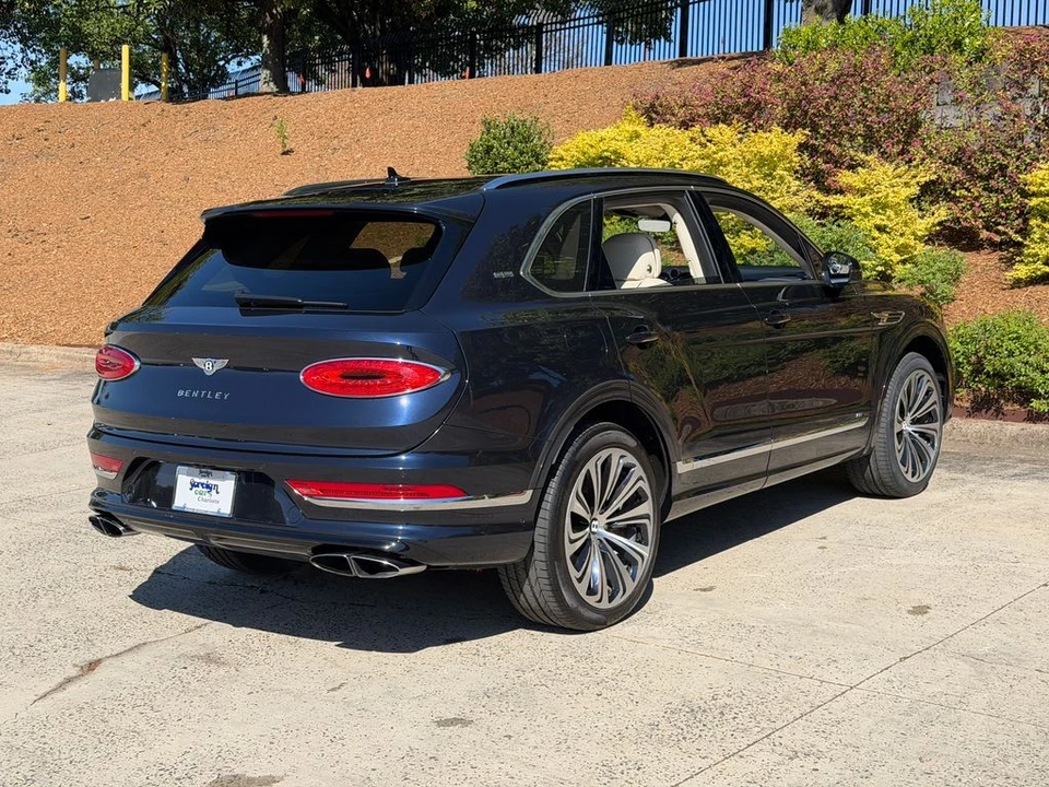 2021 Bentley Bentayga - Image 10 of 31