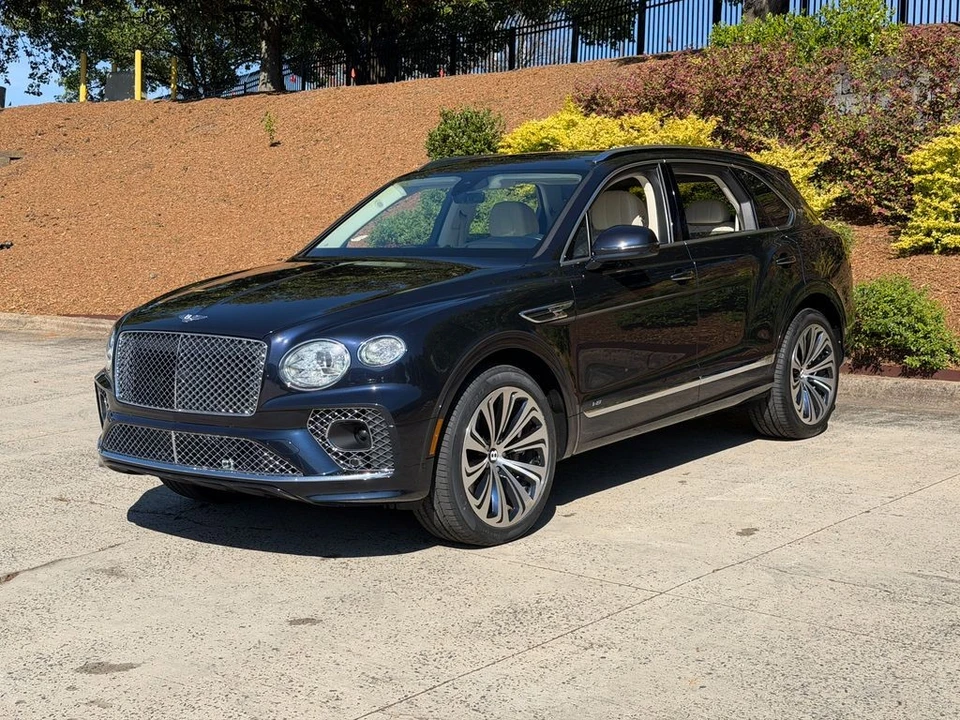 2021 Bentley Bentayga - Image 2 of 31