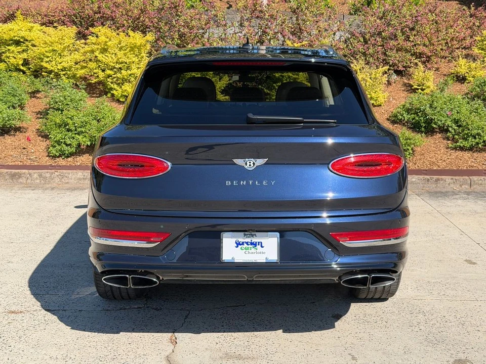 2021 Bentley Bentayga - Image 11 of 31