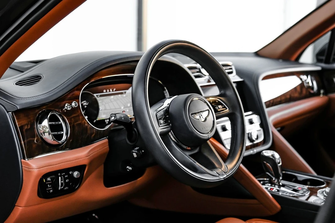 2021 Bentley Bentayga - Image 3 of 21