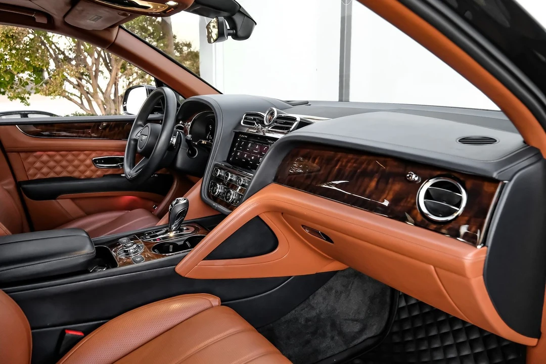 2021 Bentley Bentayga - Image 10 of 21
