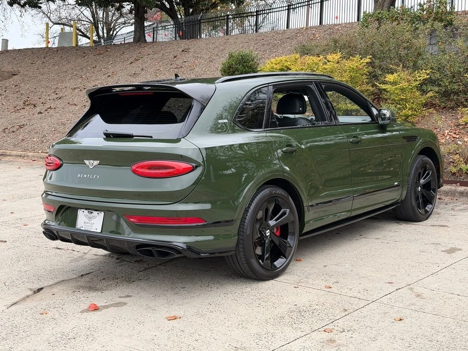 2021 Bentley Bentayga - Image 9 of 21