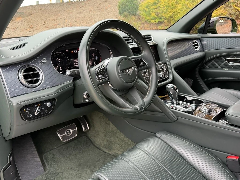 2021 Bentley Bentayga - Image 19 of 21