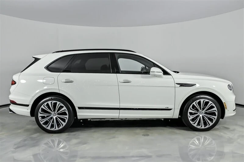 2021 Bentley Bentayga - Image 14 of 21