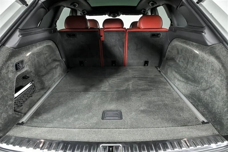 2021 Bentley Bentayga - Image 16 of 21
