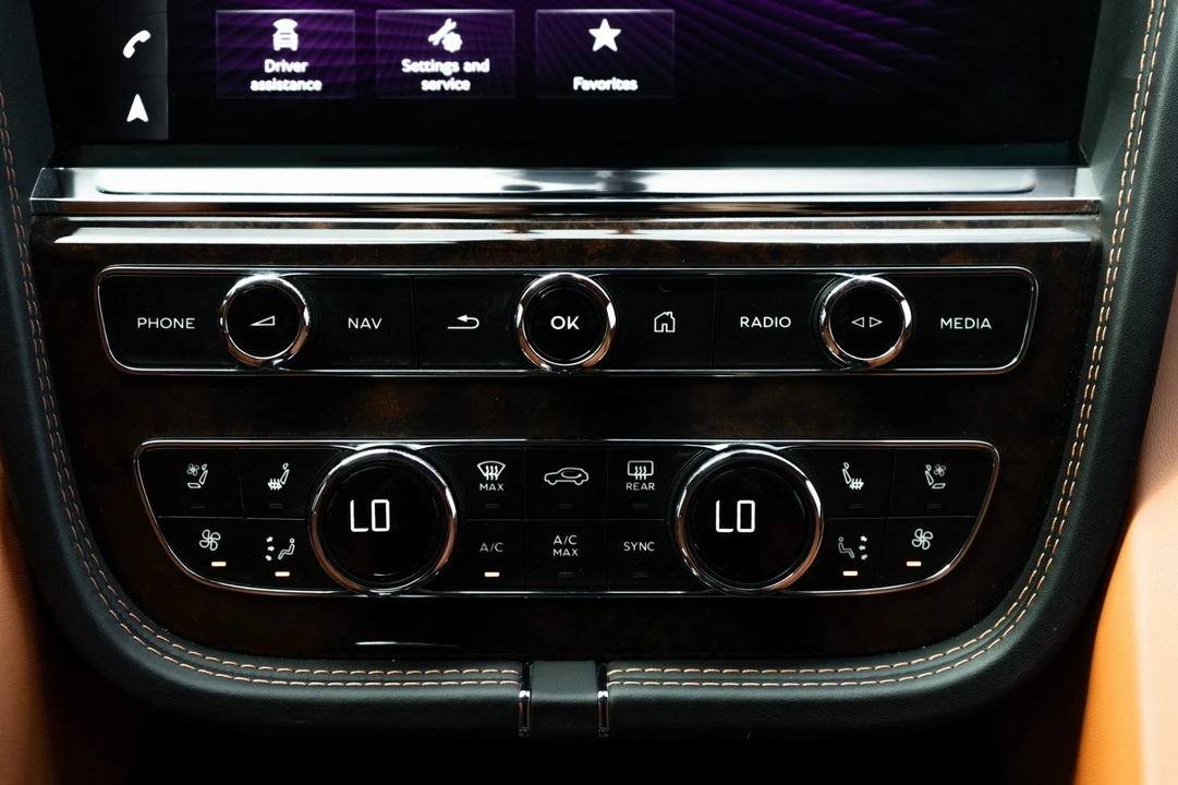 2021 Bentley Bentayga - Image 23 of 31