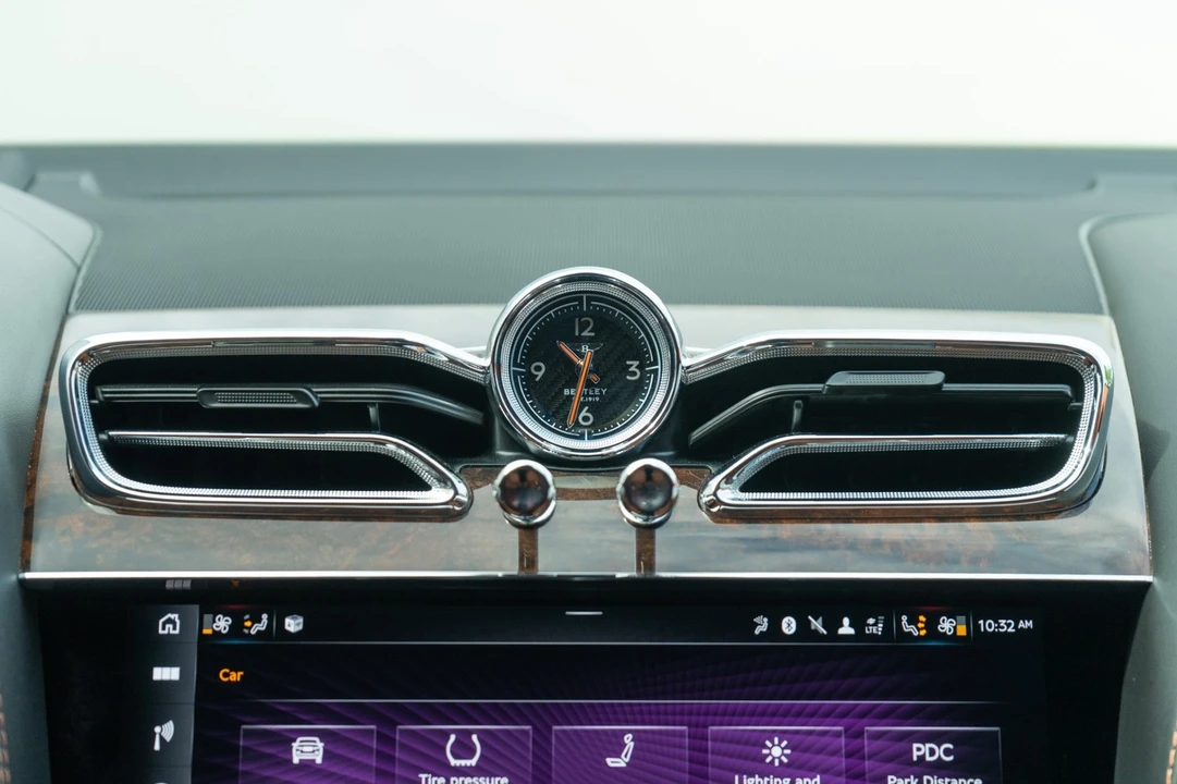 2021 Bentley Bentayga - Image 22 of 31