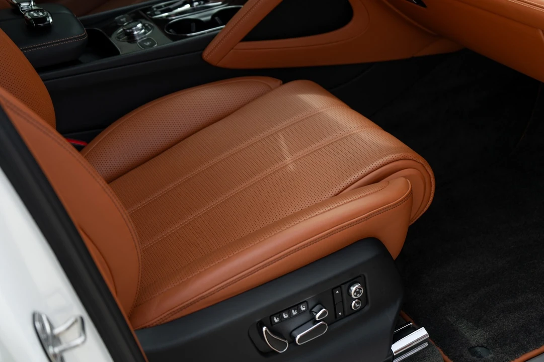 2021 Bentley Bentayga - Image 31 of 31