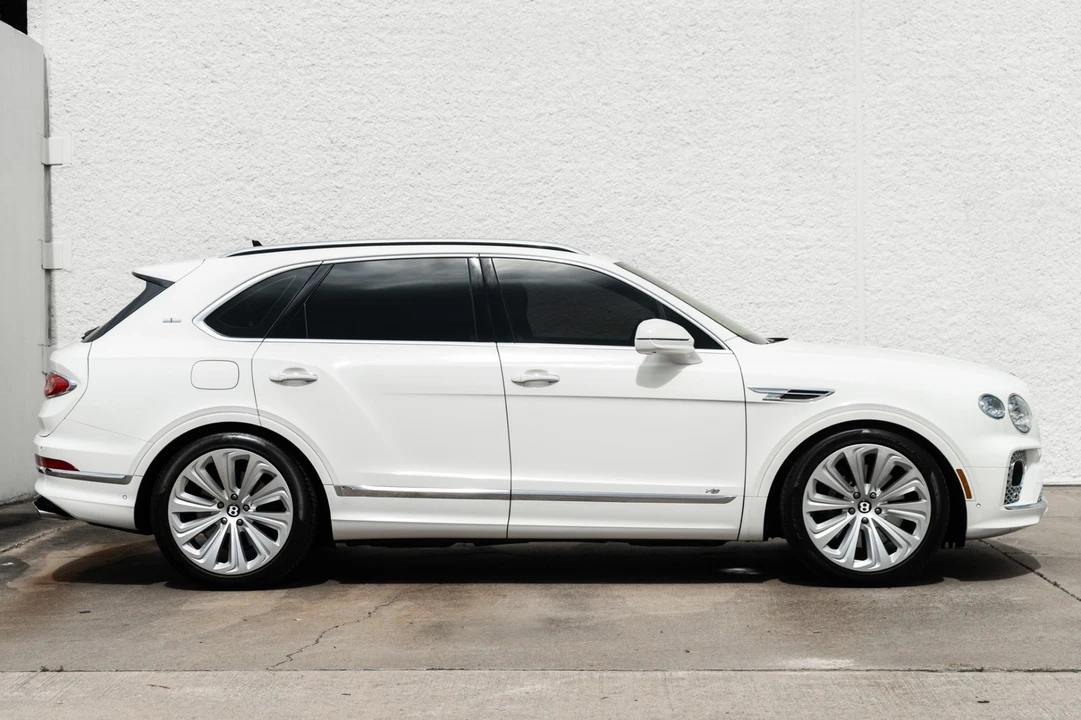 2021 Bentley Bentayga - Image 3 of 31