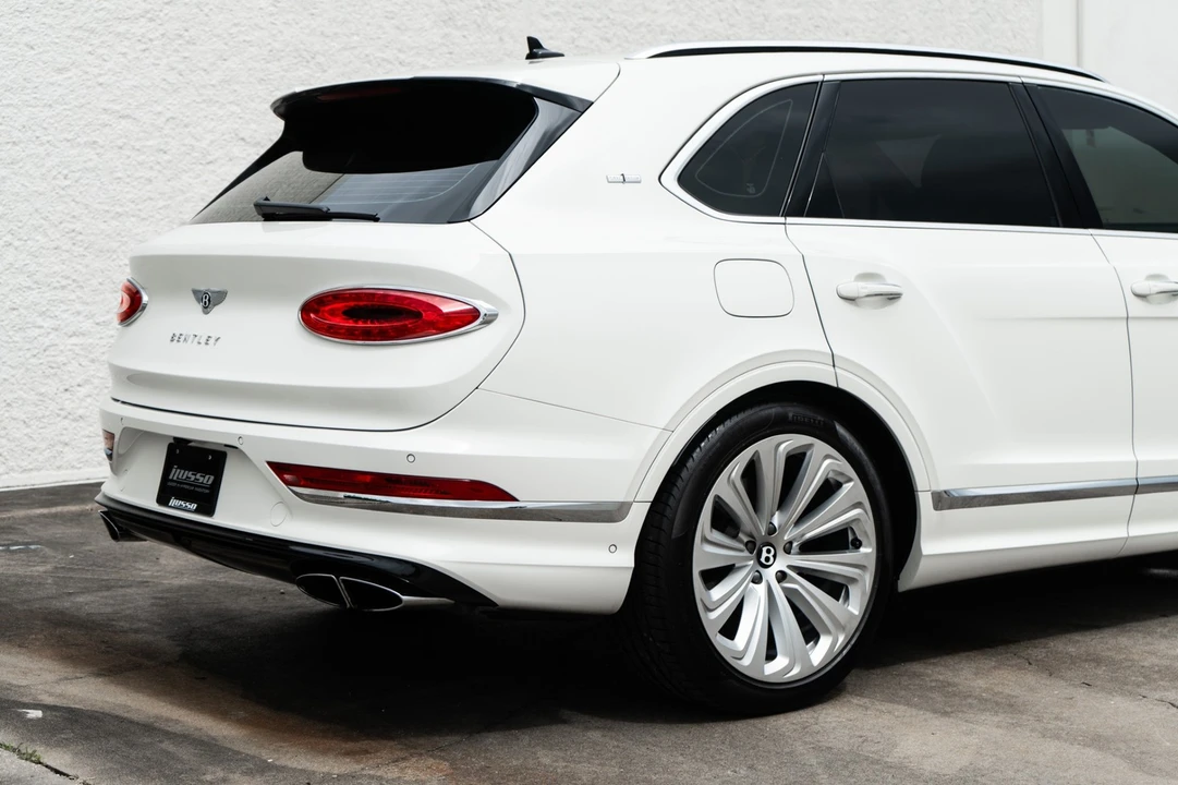 2021 Bentley Bentayga - Image 28 of 31