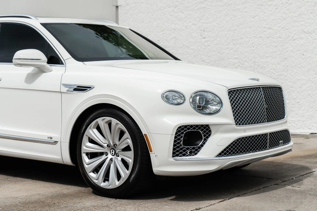 2021 Bentley Bentayga - Image 27 of 31