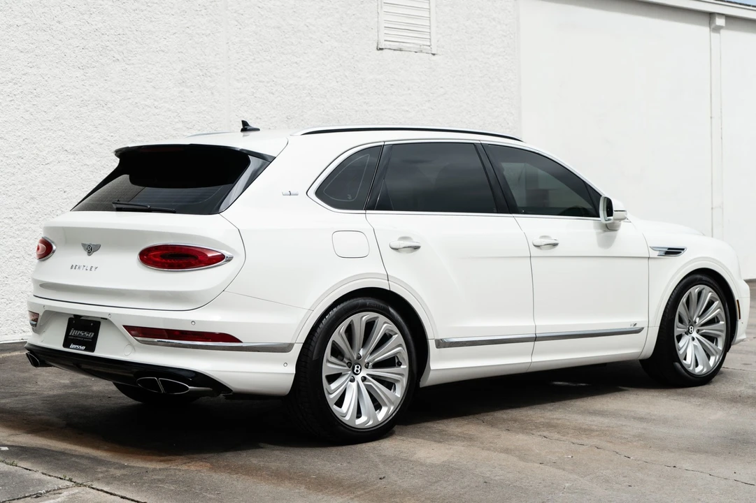 2021 Bentley Bentayga - Image 4 of 31
