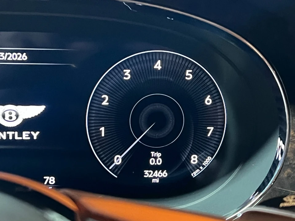 2021 Bentley Bentayga - Image 12 of 31