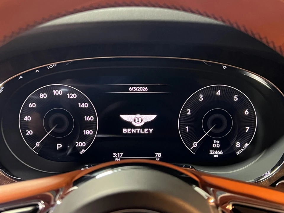 2021 Bentley Bentayga - Image 11 of 31