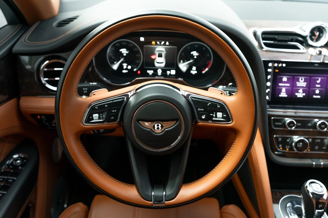 2021 Bentley Bentayga - Image 10 of 31