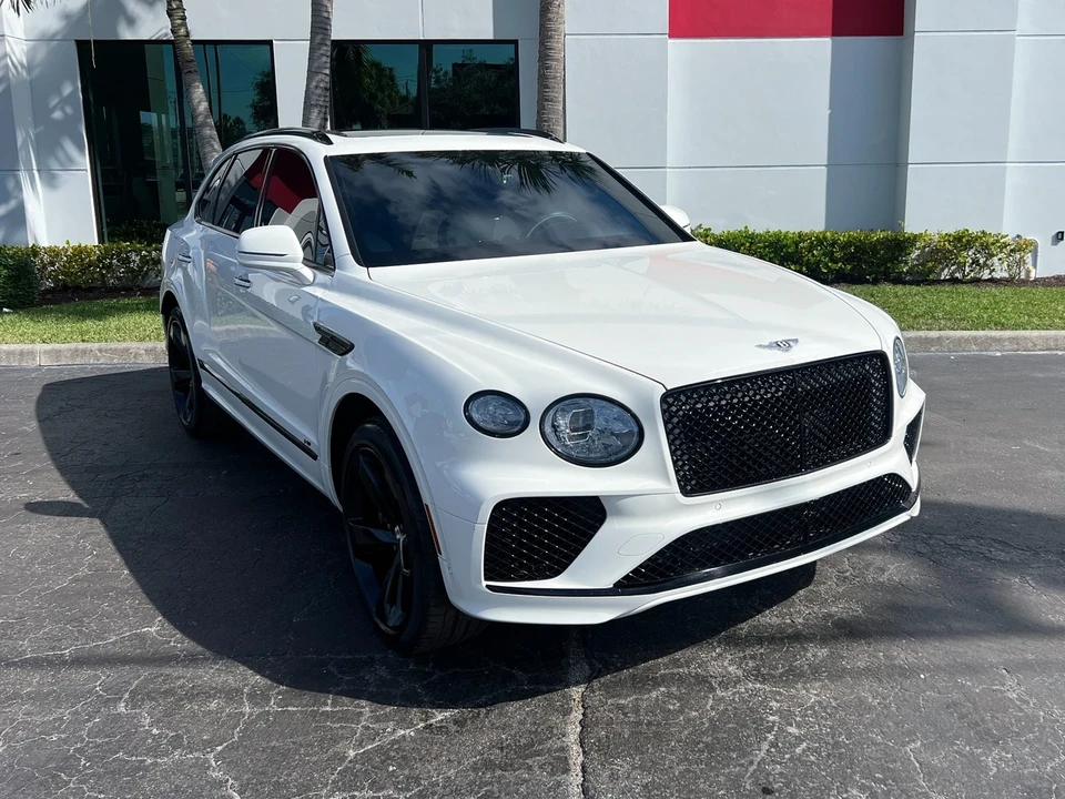 2021 Bentley Bentayga - Image 13 of 21