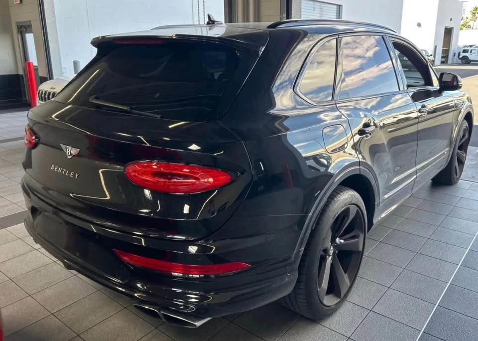 2021 Bentley Bentayga - Image 3 of 3