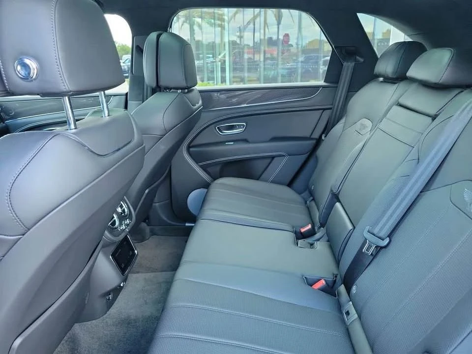 2021 Bentley Bentayga - Image 8 of 14