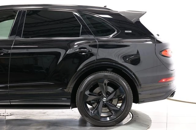 2021 Bentley Bentayga - Image 9 of 31