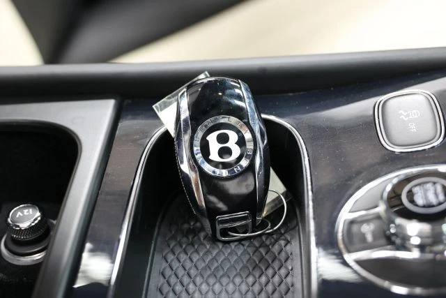 2021 Bentley Bentayga - Image 5 of 31