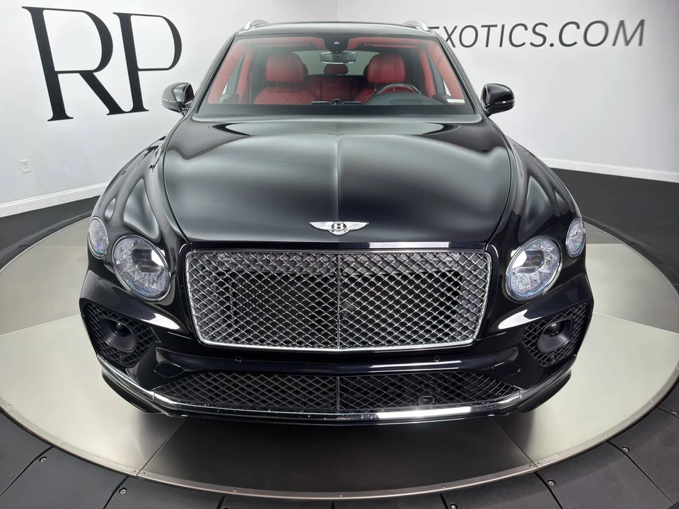 2021 Bentley Bentayga - Image 8 of 24