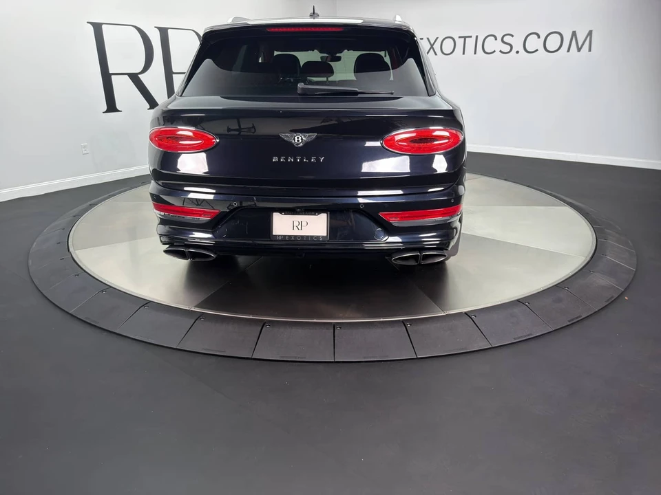 2021 Bentley Bentayga - Image 15 of 24