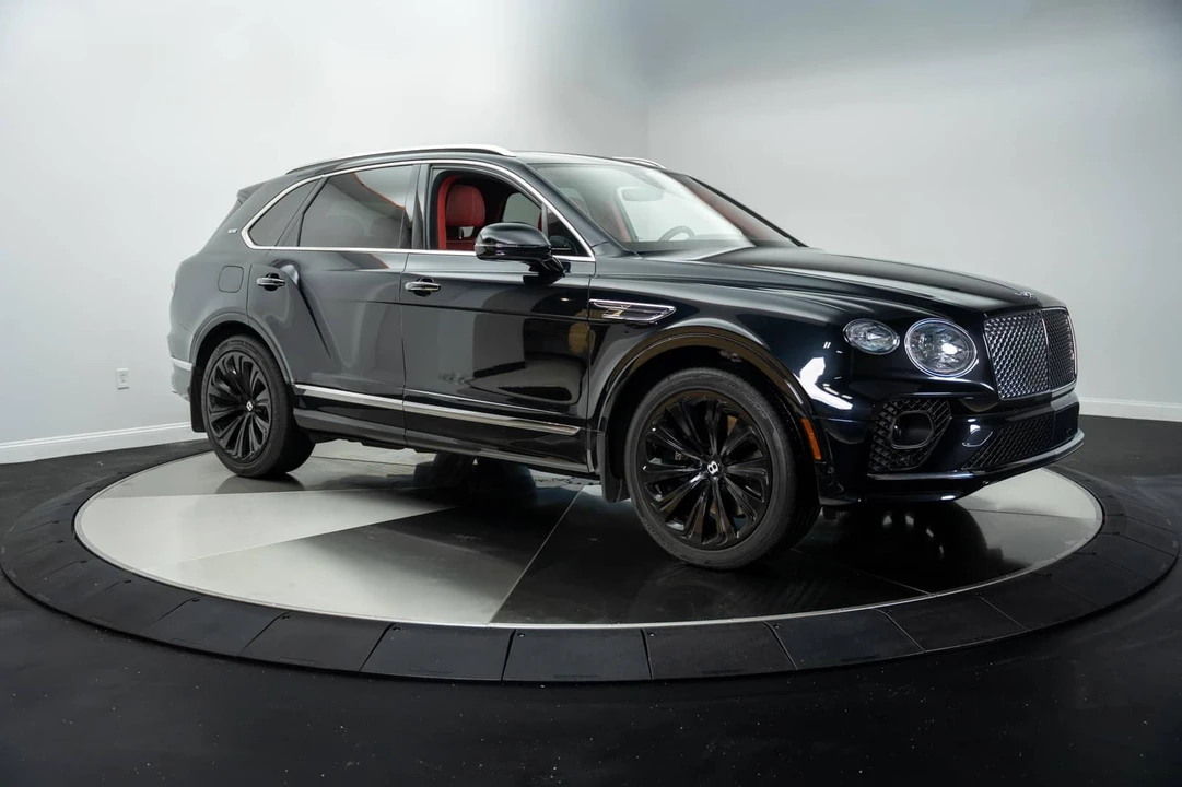 2021 Bentley Bentayga - Image 9 of 24