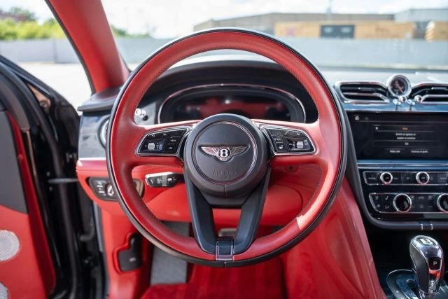 2021 Bentley Bentayga - Image 2 of 18