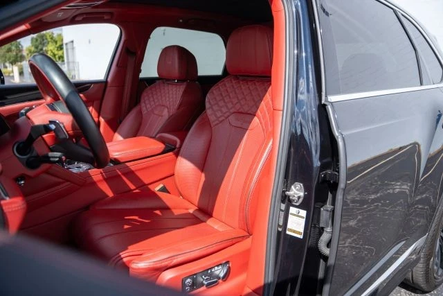 2021 Bentley Bentayga - Image 15 of 18