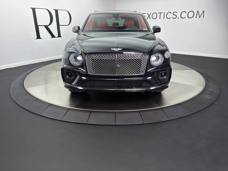 2021 Bentley Bentayga - Image 11 of 24