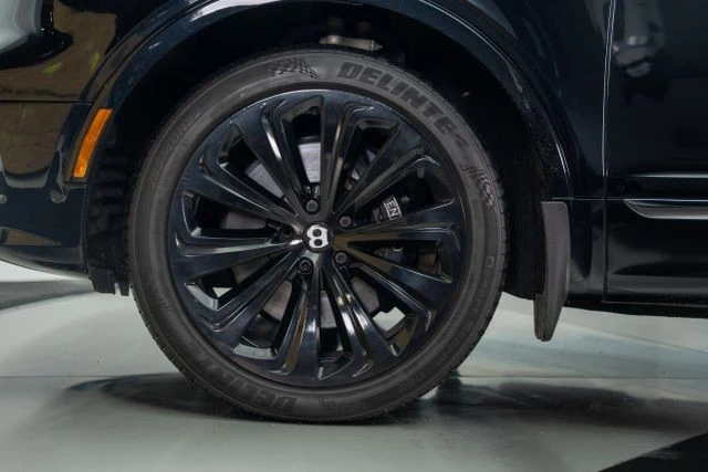 2021 Bentley Bentayga - Image 5 of 21