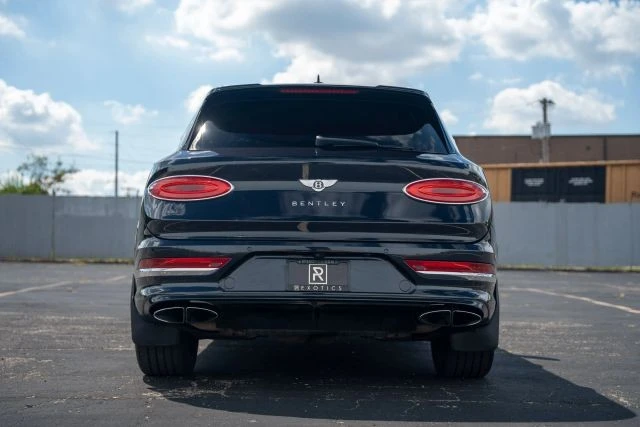 2021 Bentley Bentayga - Image 10 of 18