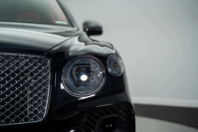 2021 Bentley Bentayga - Image 15 of 21