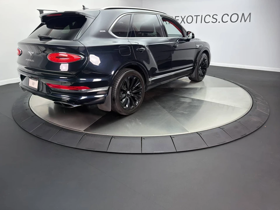 2021 Bentley Bentayga - Image 21 of 24