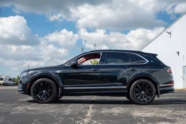 2021 Bentley Bentayga - Image 12 of 18