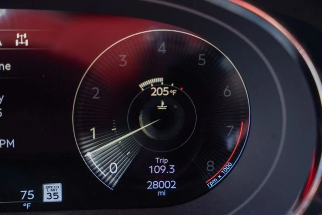 2021 Bentley Bentayga - Image 16 of 18