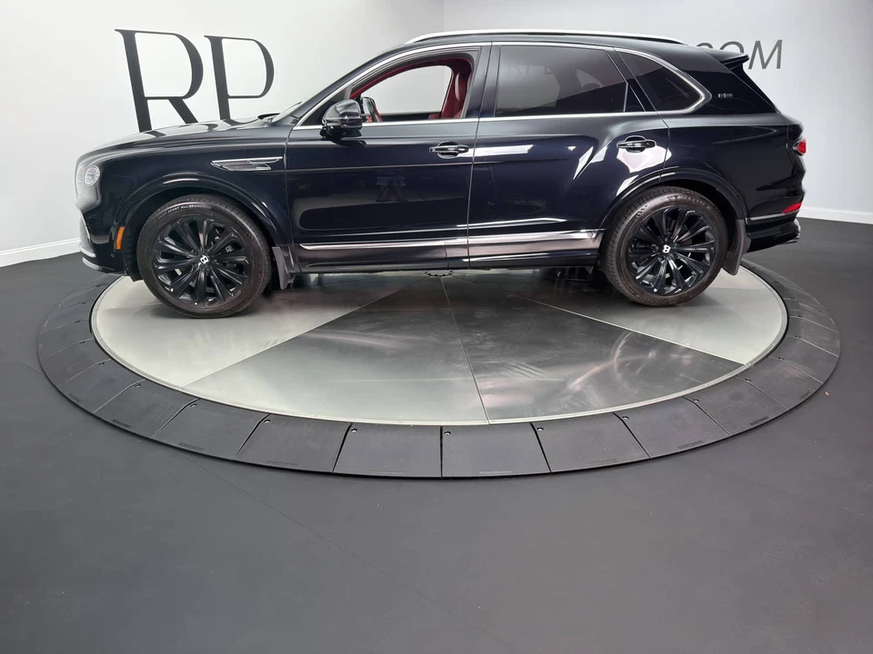 2021 Bentley Bentayga - Image 13 of 24