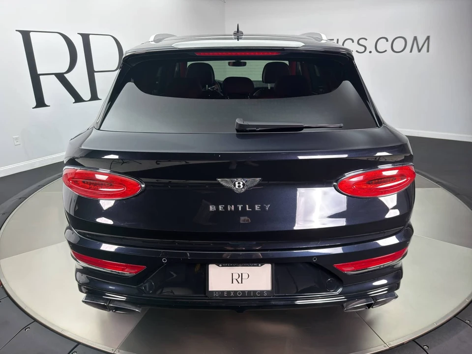 2021 Bentley Bentayga - Image 19 of 24