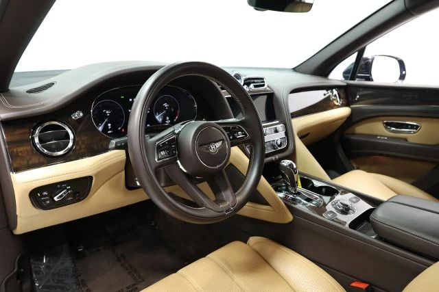 2021 Bentley Bentayga - Image 2 of 31