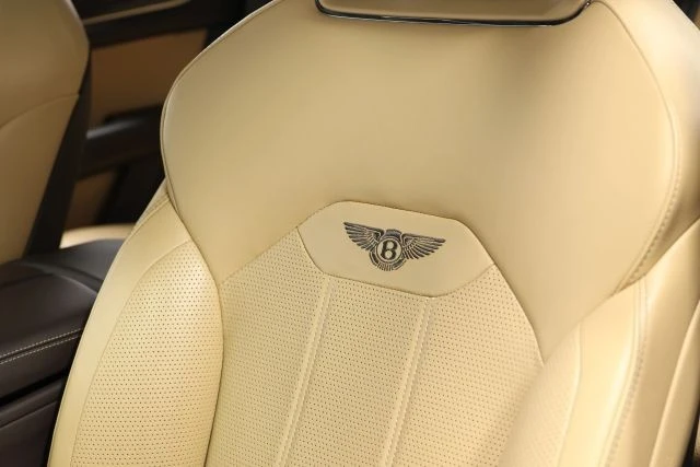 2021 Bentley Bentayga - Image 20 of 31