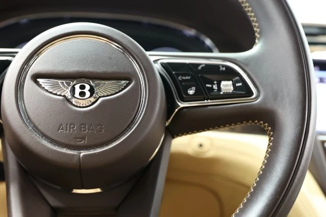 2021 Bentley Bentayga - Image 27 of 31