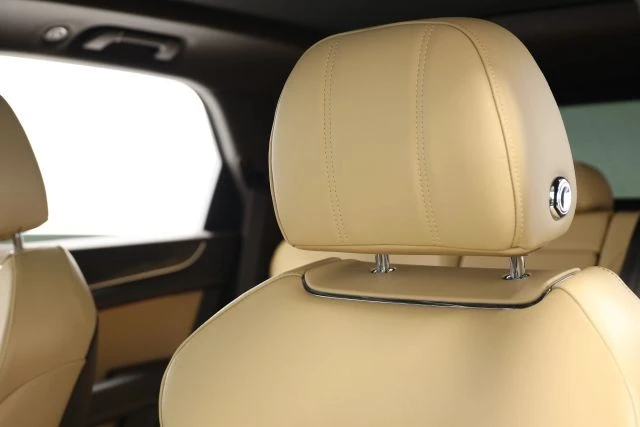 2021 Bentley Bentayga - Image 22 of 31